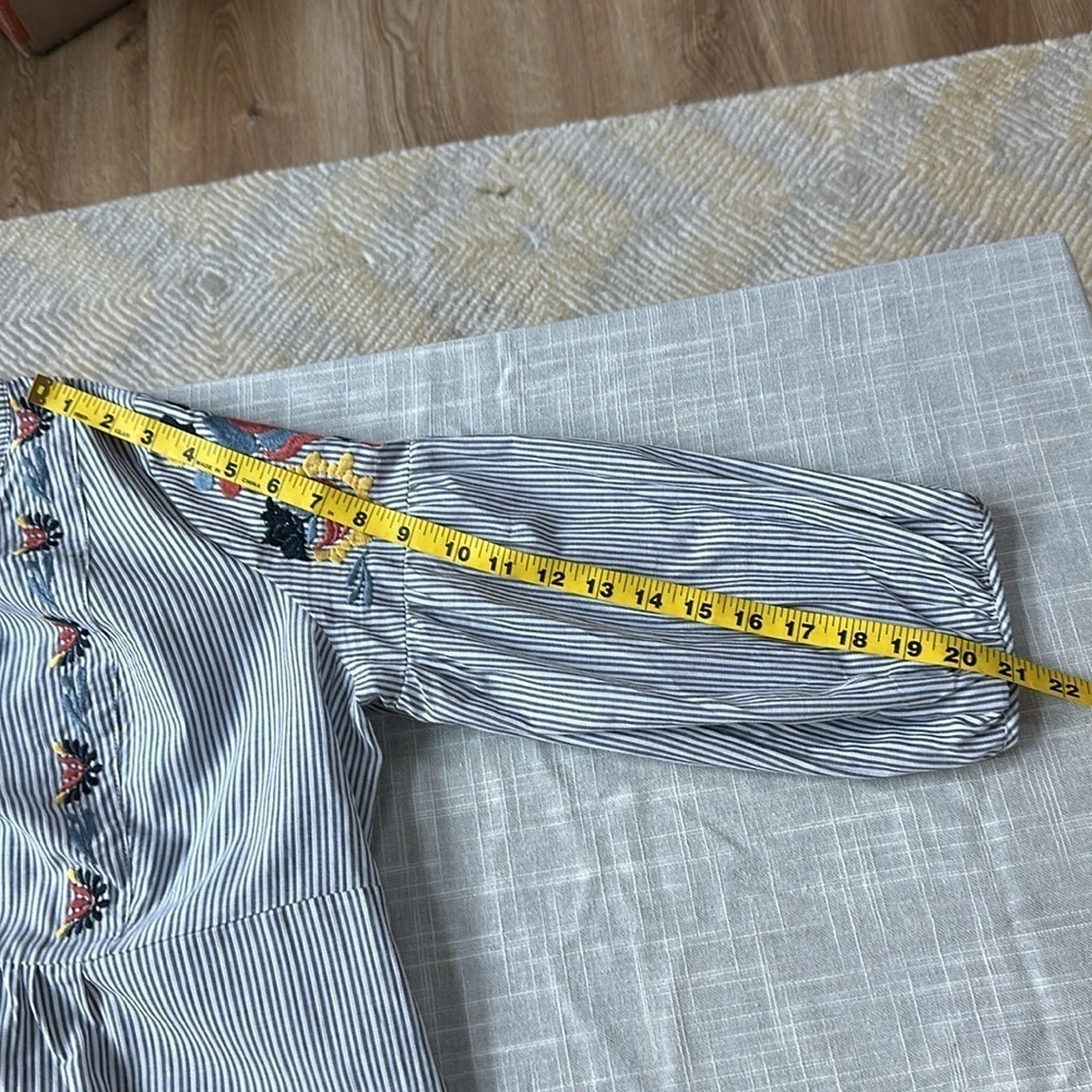 Retired Boho embroidered puff sleeve midi dress - Picture 7 of 8
